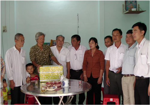 Hội Chữ Thập đỏ huyện Trà Cú: Bàn giao nhà tình thương